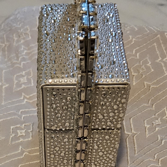 Crossbody Bag (SILVER)(NWT) - Picture 6 of 7